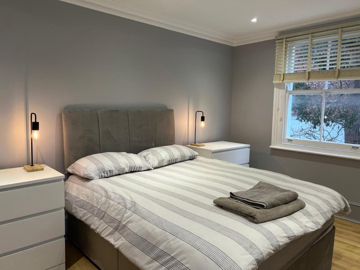 Lovely 2-Bedroom Victorian Flats 런던 외부 사진