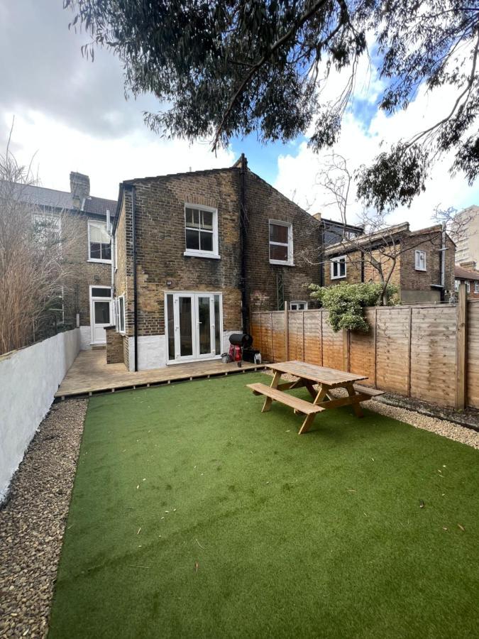 Lovely 2-Bedroom Victorian Flats 런던 외부 사진